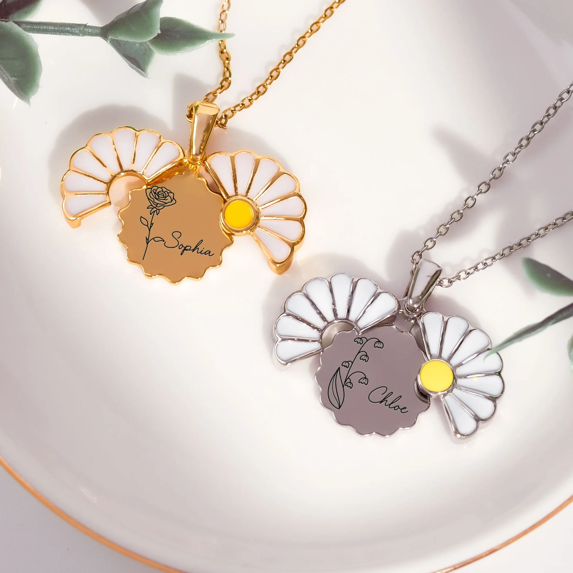 Birth Flower Engraved Name Necklace - Personalized Daisy Necklace Mother's Day - Image 4
