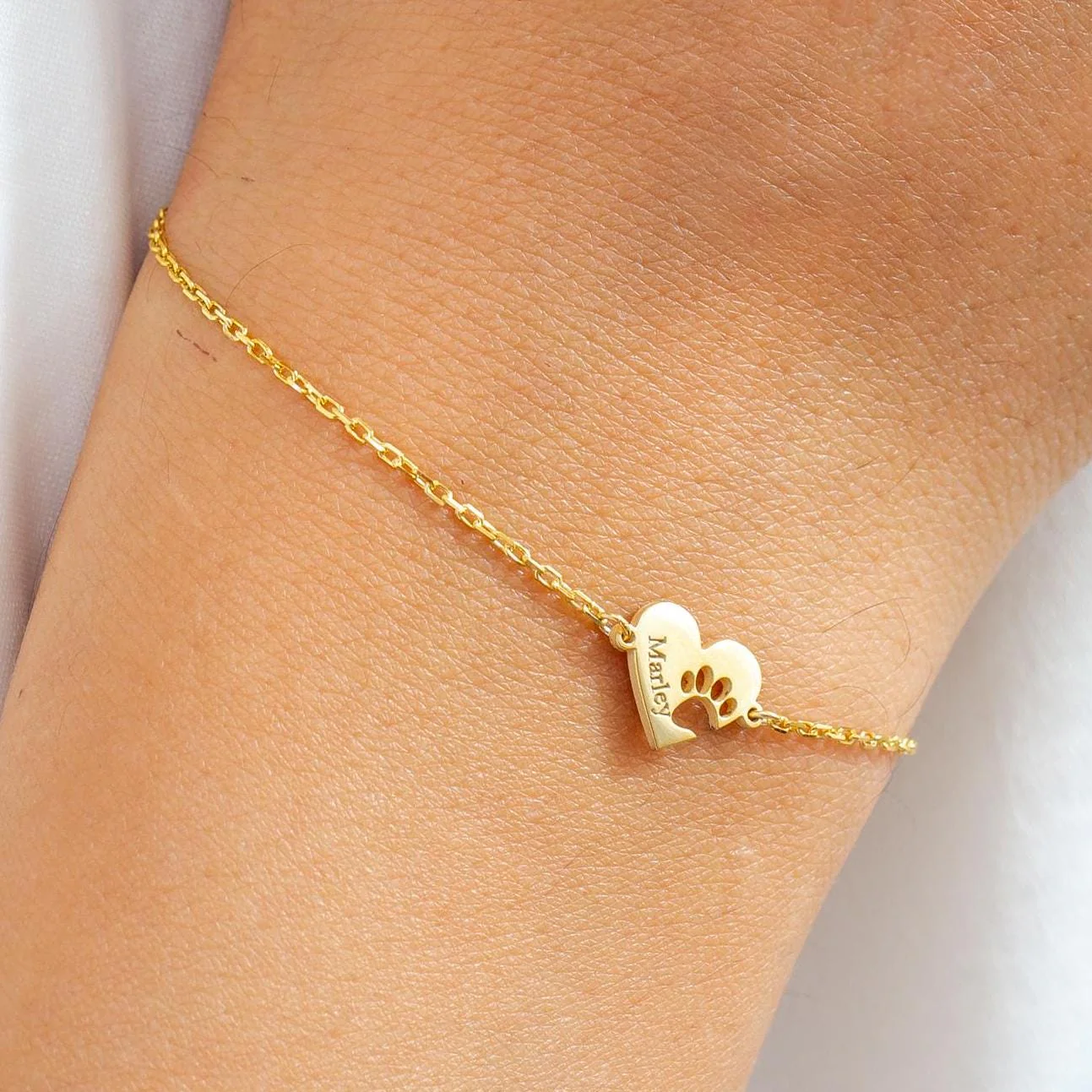 Engraved Heart Pawprint Bracelet Gift for Pet Lovers Dog Mom