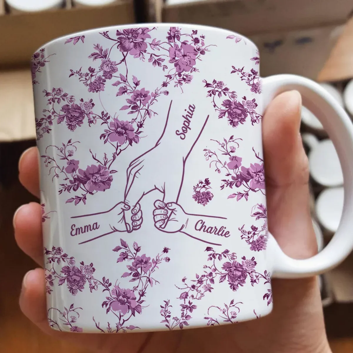 Mom & Kids Hands Holding Outline Chinoiseries Pattern Personalized Mug - Image 4