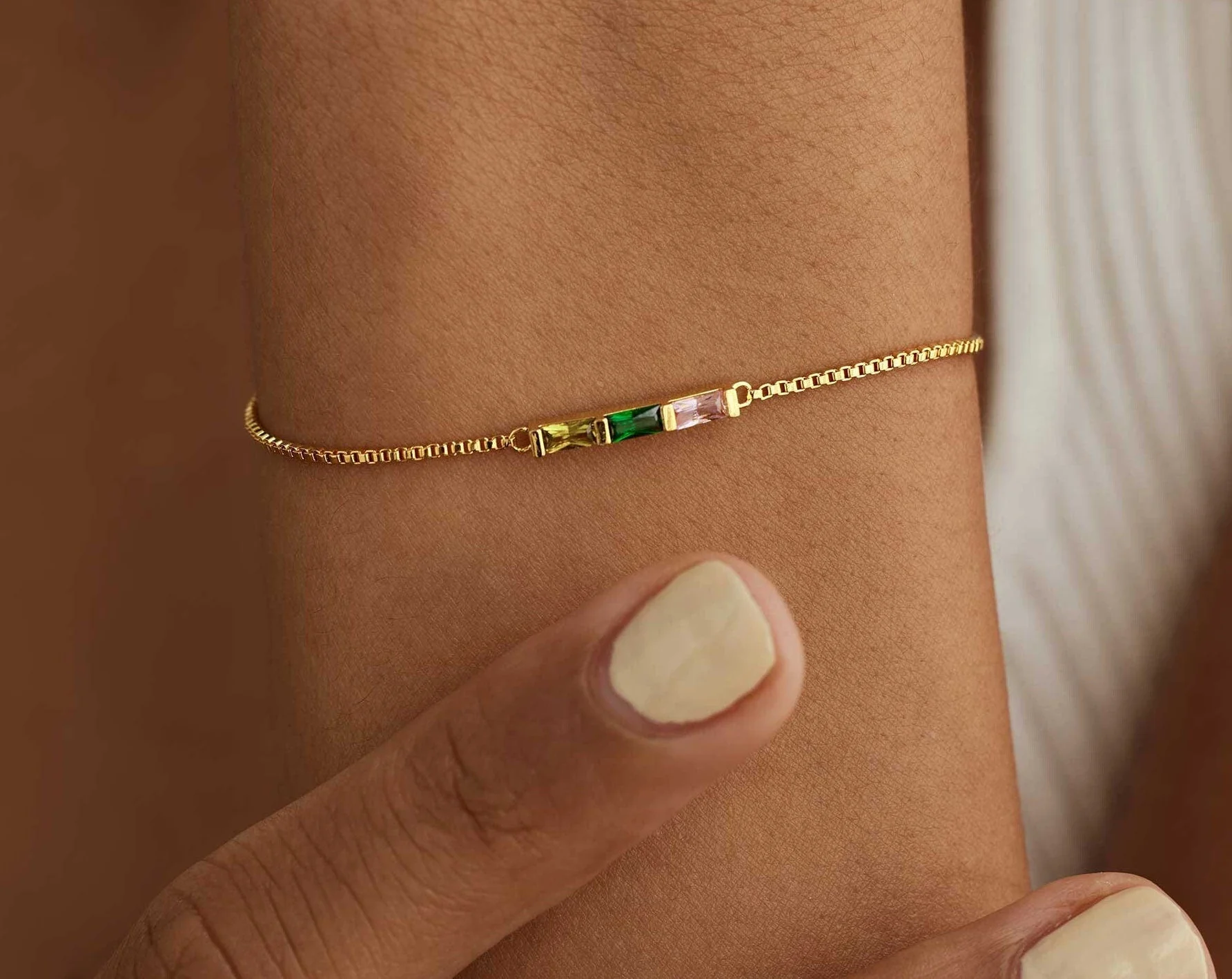 Personalized 1-6 Baguette Birthstones Dainty Bracelet - Image 10