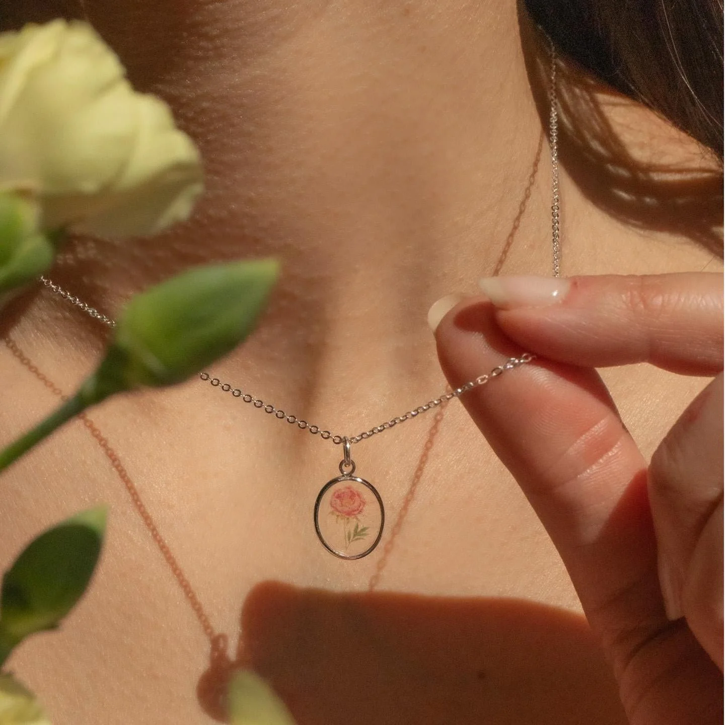 Personalized Birth Flower Family Bouquet Necklace - Image 2