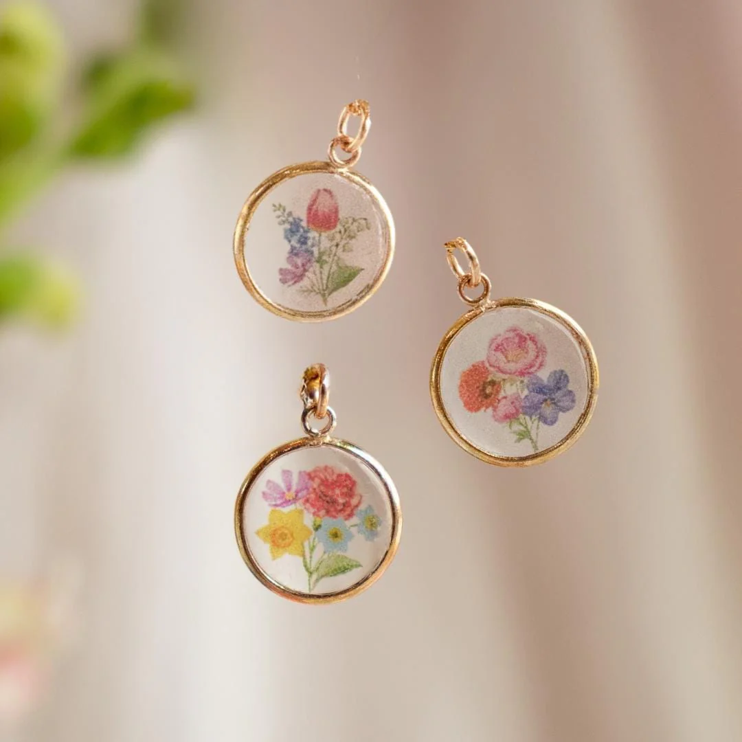 Personalized Birth Flower Family Bouquet Necklace - Image 5