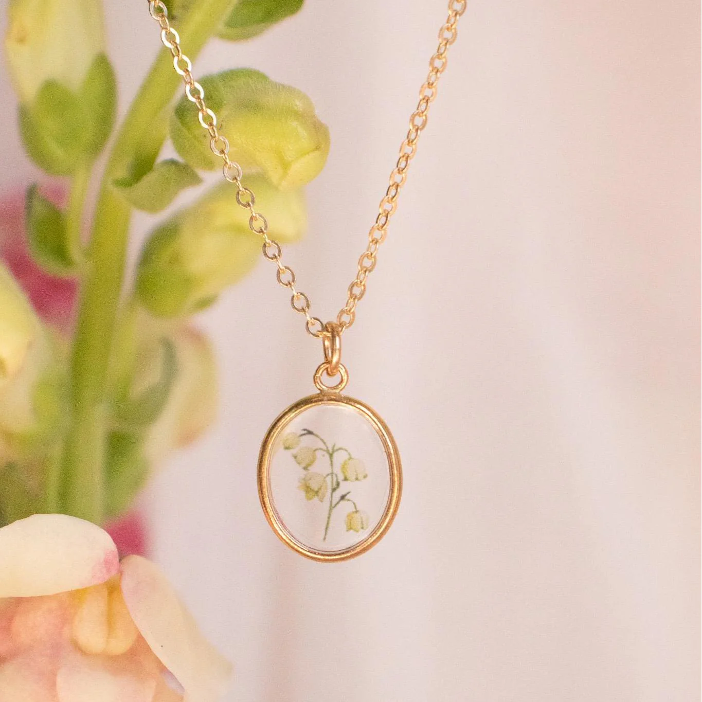 Personalized Birth Flower Family Bouquet Necklace - Image 7