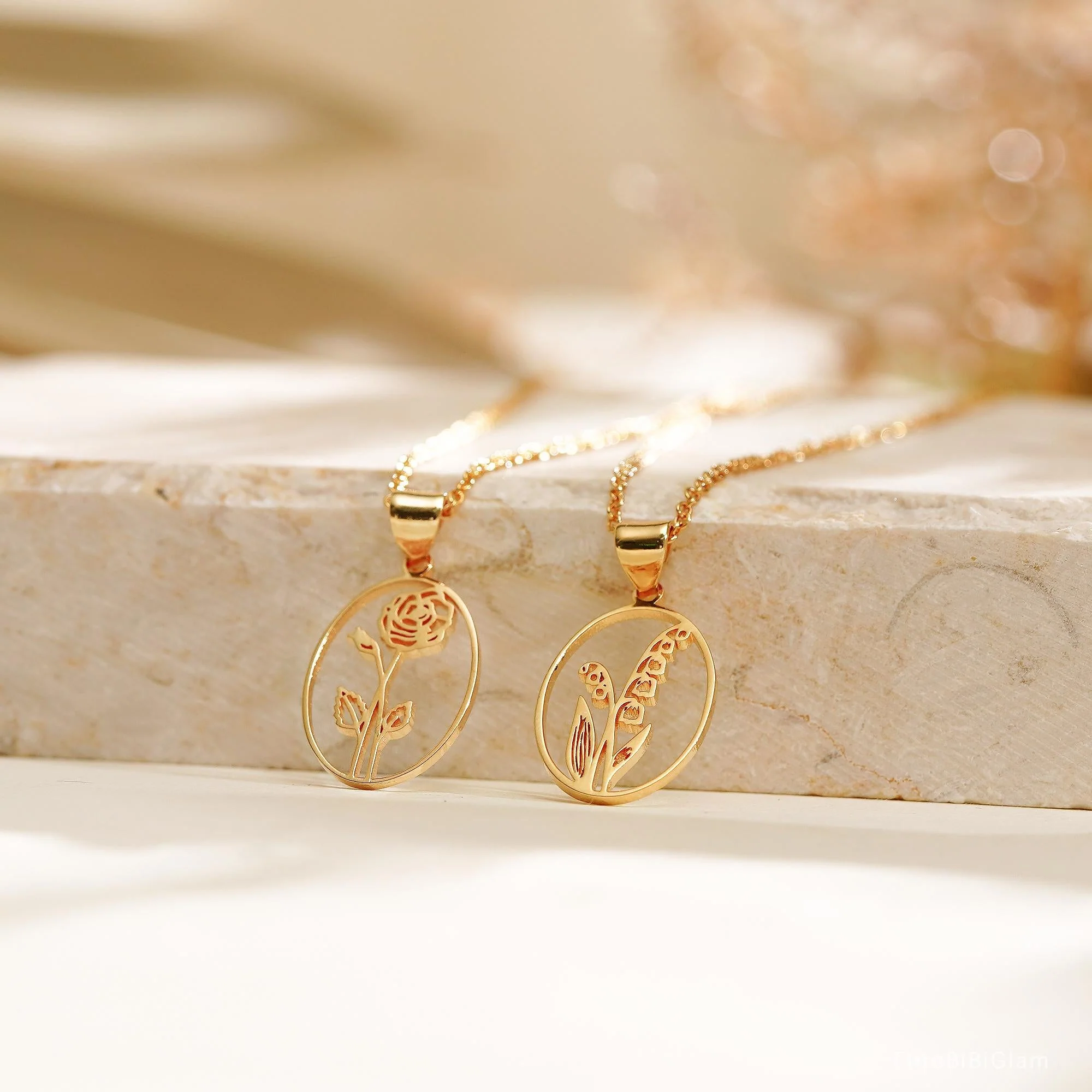 Personalized Birthflower Necklace - Image 4