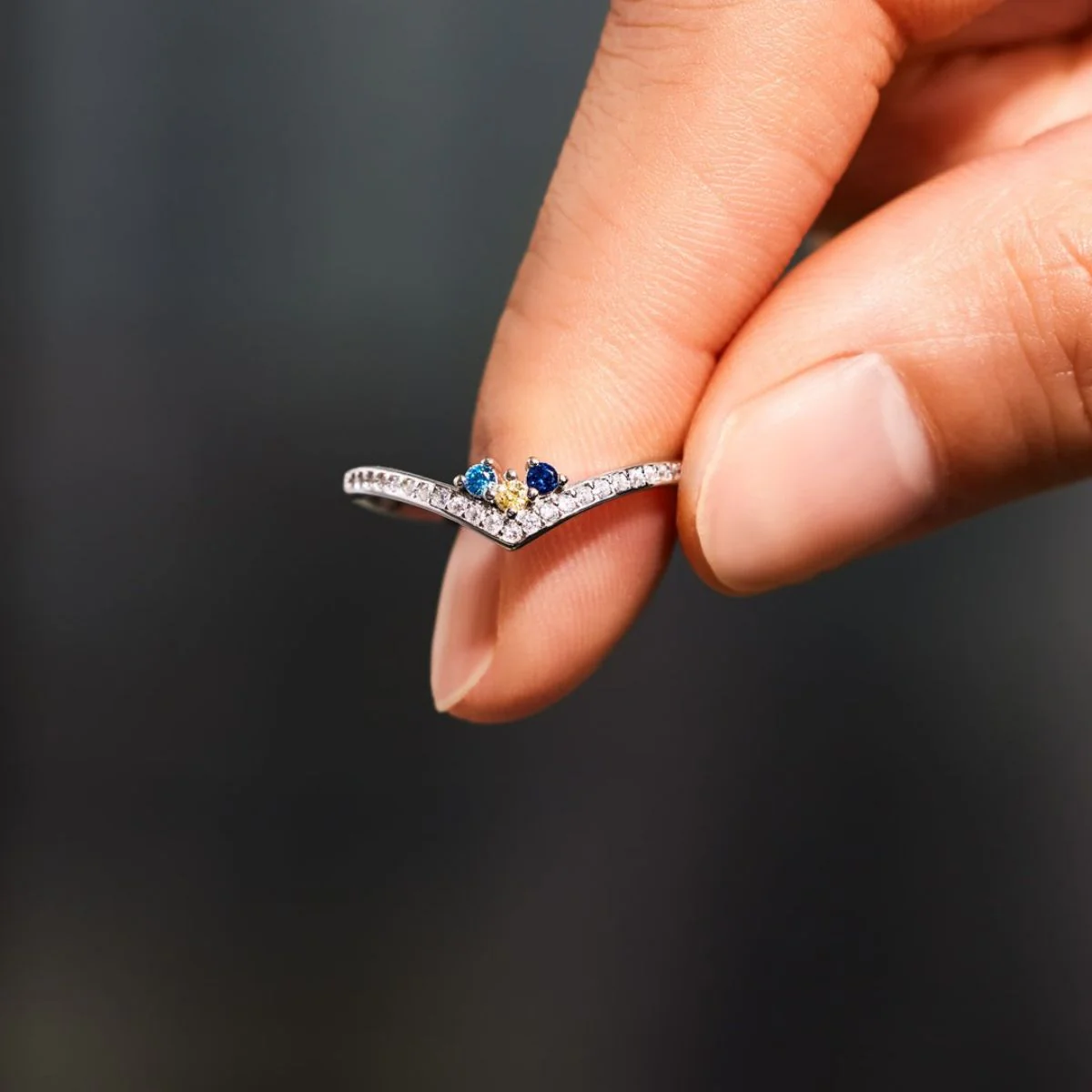 Personalized Chevron Pavé Birthstone Ring - Gift for Grandma Mom - Image 10