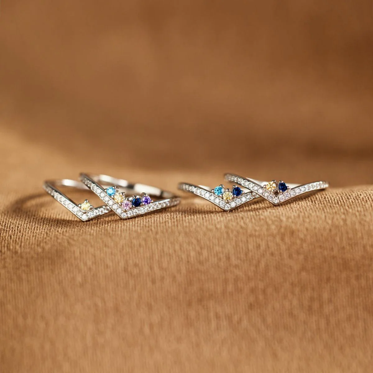 Personalized Chevron Pavé Birthstone Ring - Gift for Grandma Mom - Image 3