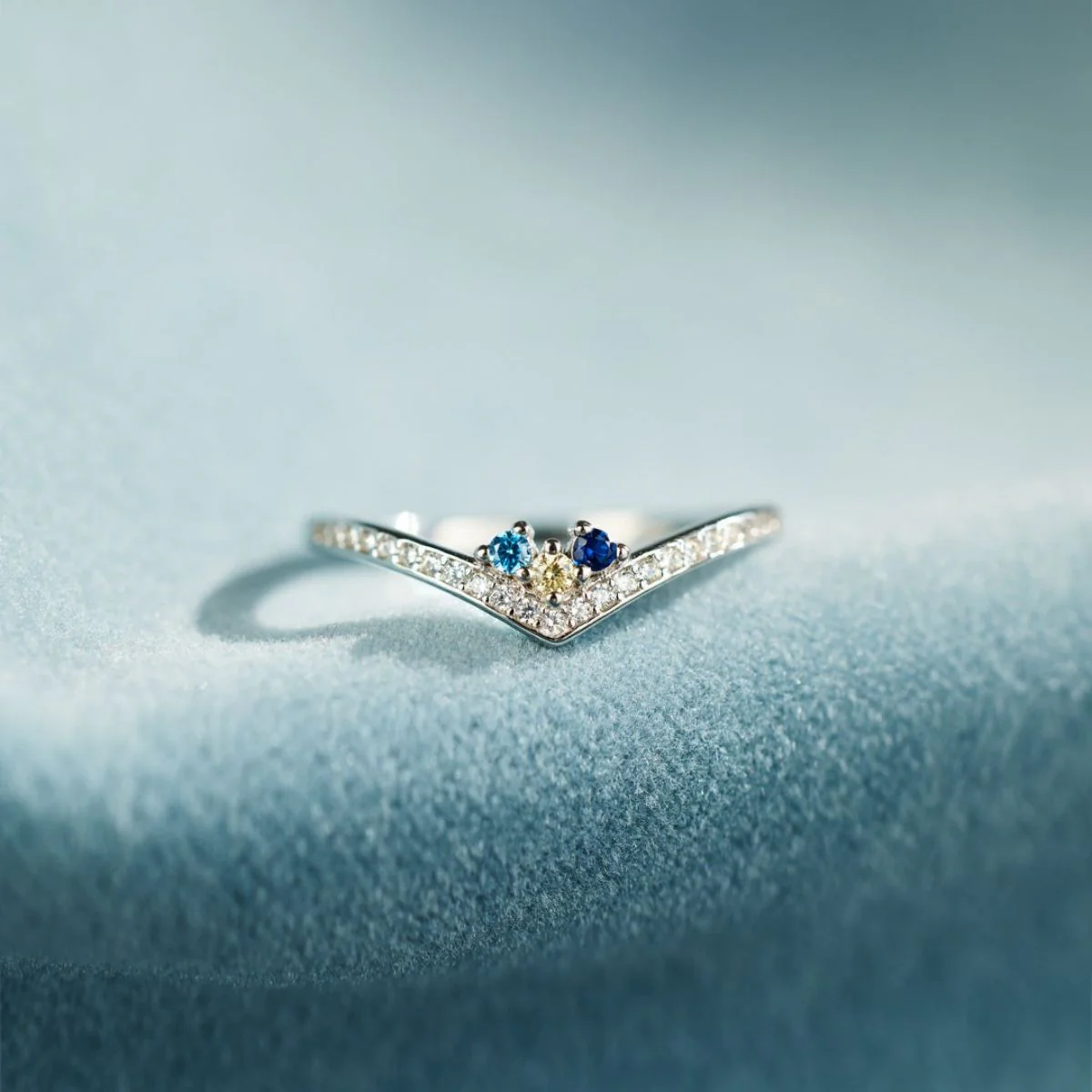 Personalized Chevron Pavé Birthstone Ring - Gift for Grandma Mom - Image 5