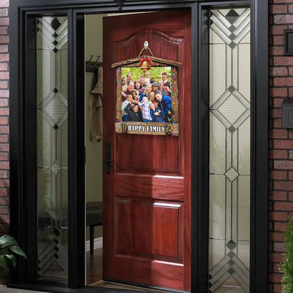 Personalized Christmas Gift For Happy Family Members Door Sign - Image 3