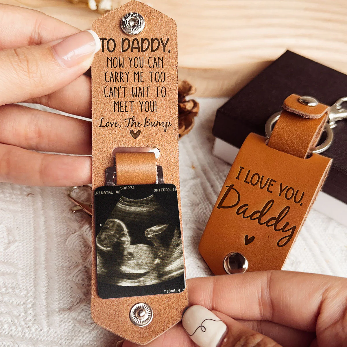 Personalized Daddy Can't Wait To Meet You From The Bump Leather Keychain - Image 3