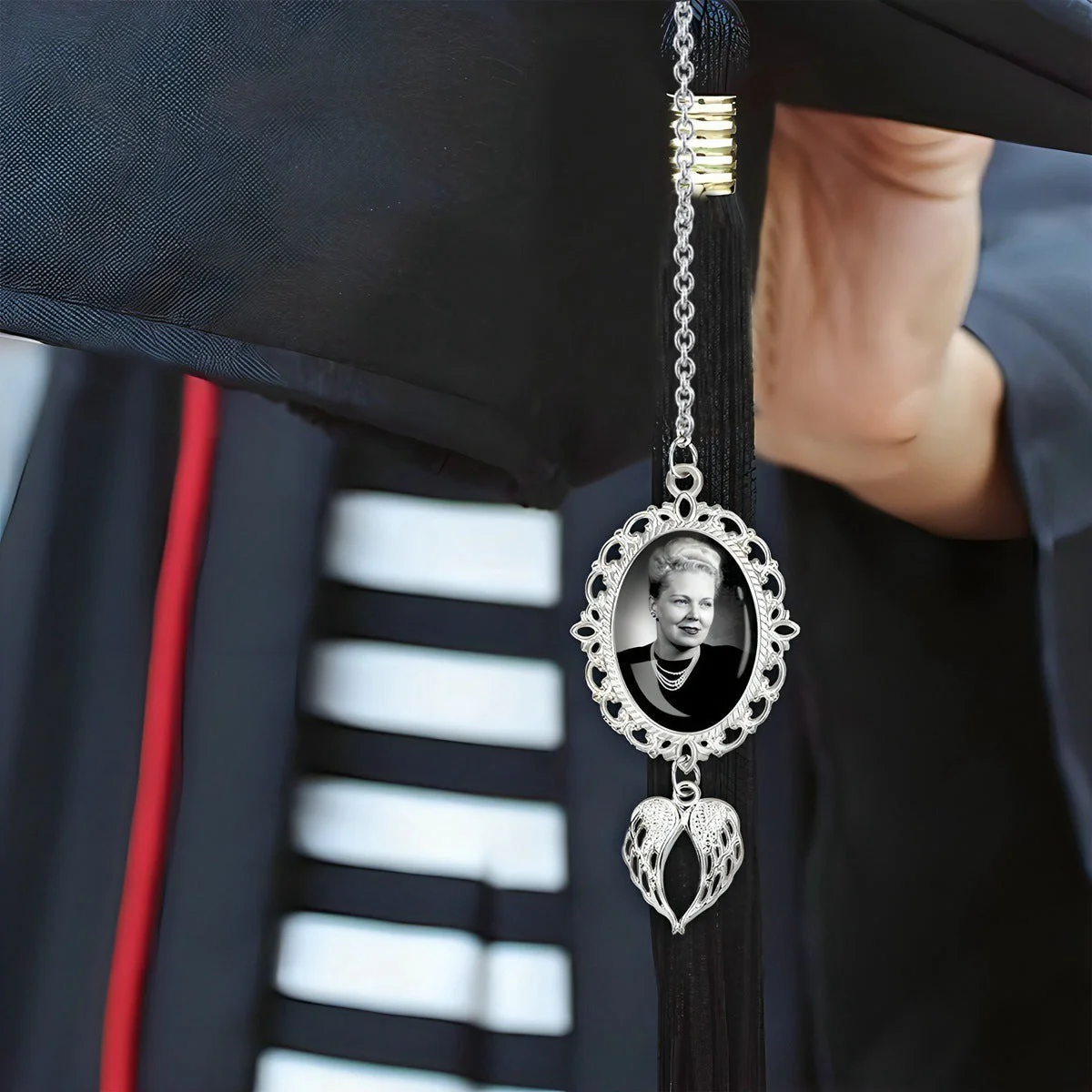 Personalized Graduation Cap Decoration Memorial Photo Tassel Wings Charm - Image 3