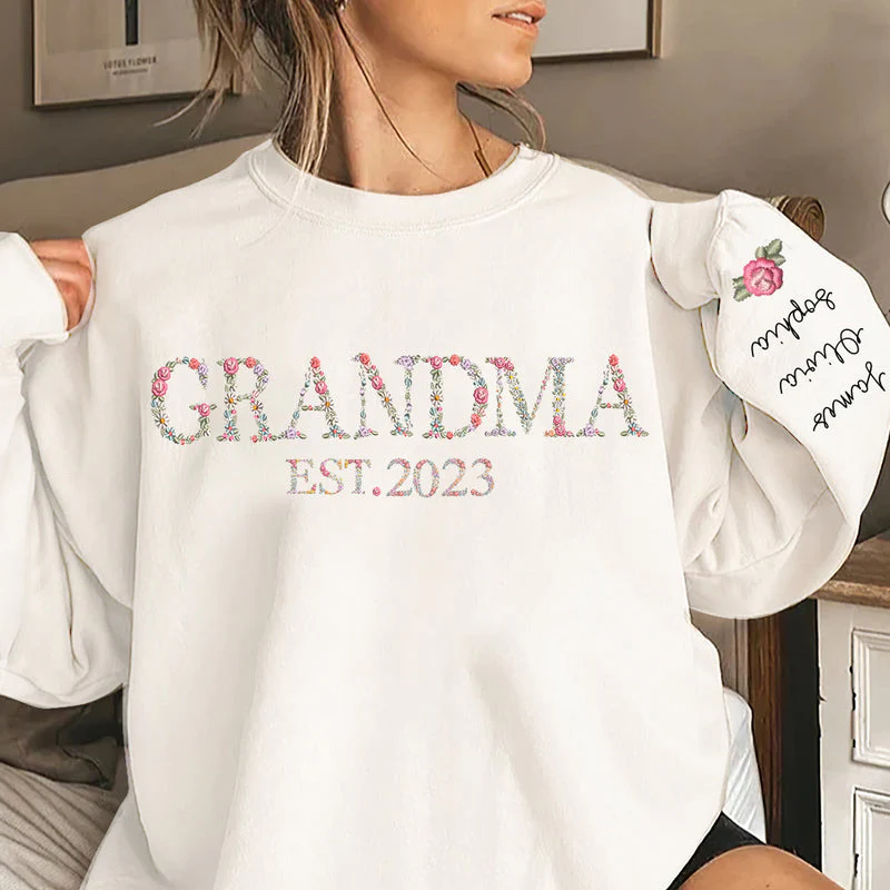 Personalized Grandma Mom Est. Floral Sweatshirt - Image 5