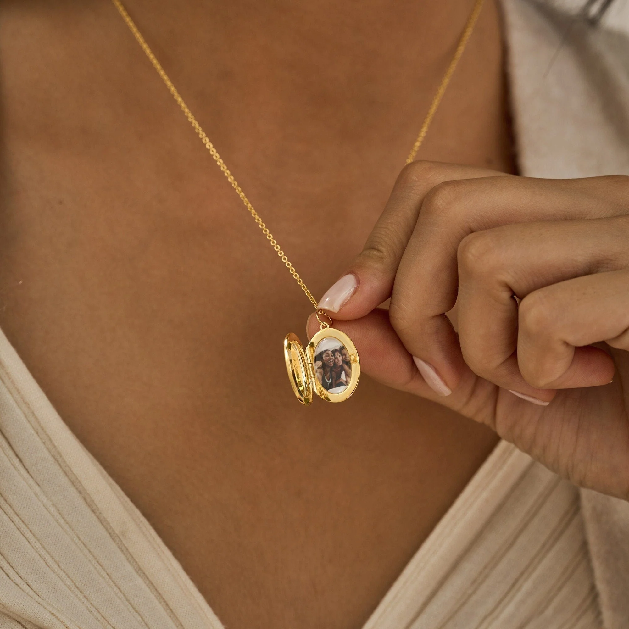 Personalized Photo Engraved Name Oval Locket Necklace