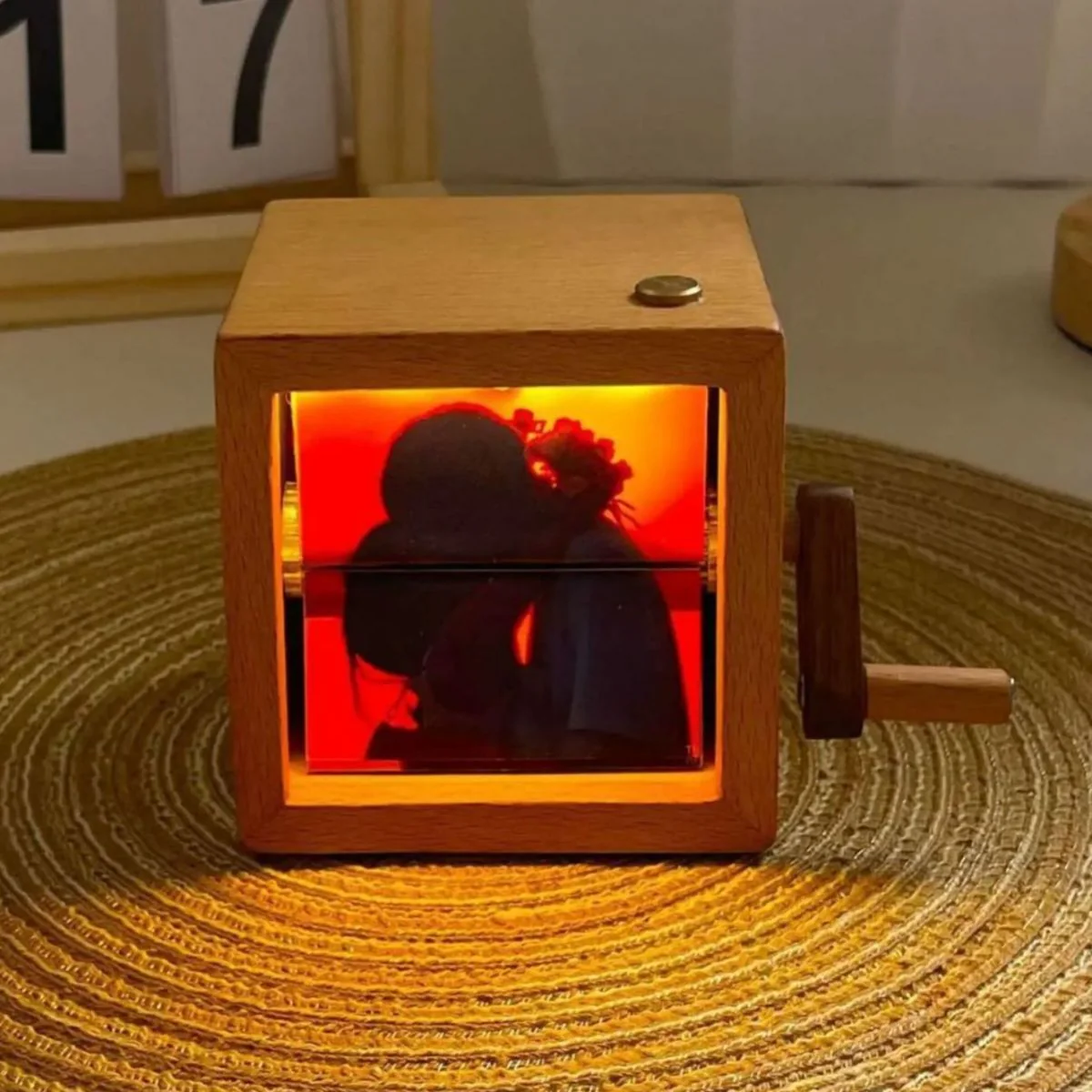 Personalized Photo Flip Book Frame Animation Machine Mechanical Hand-cranked Flip Book Box Album - Image 3