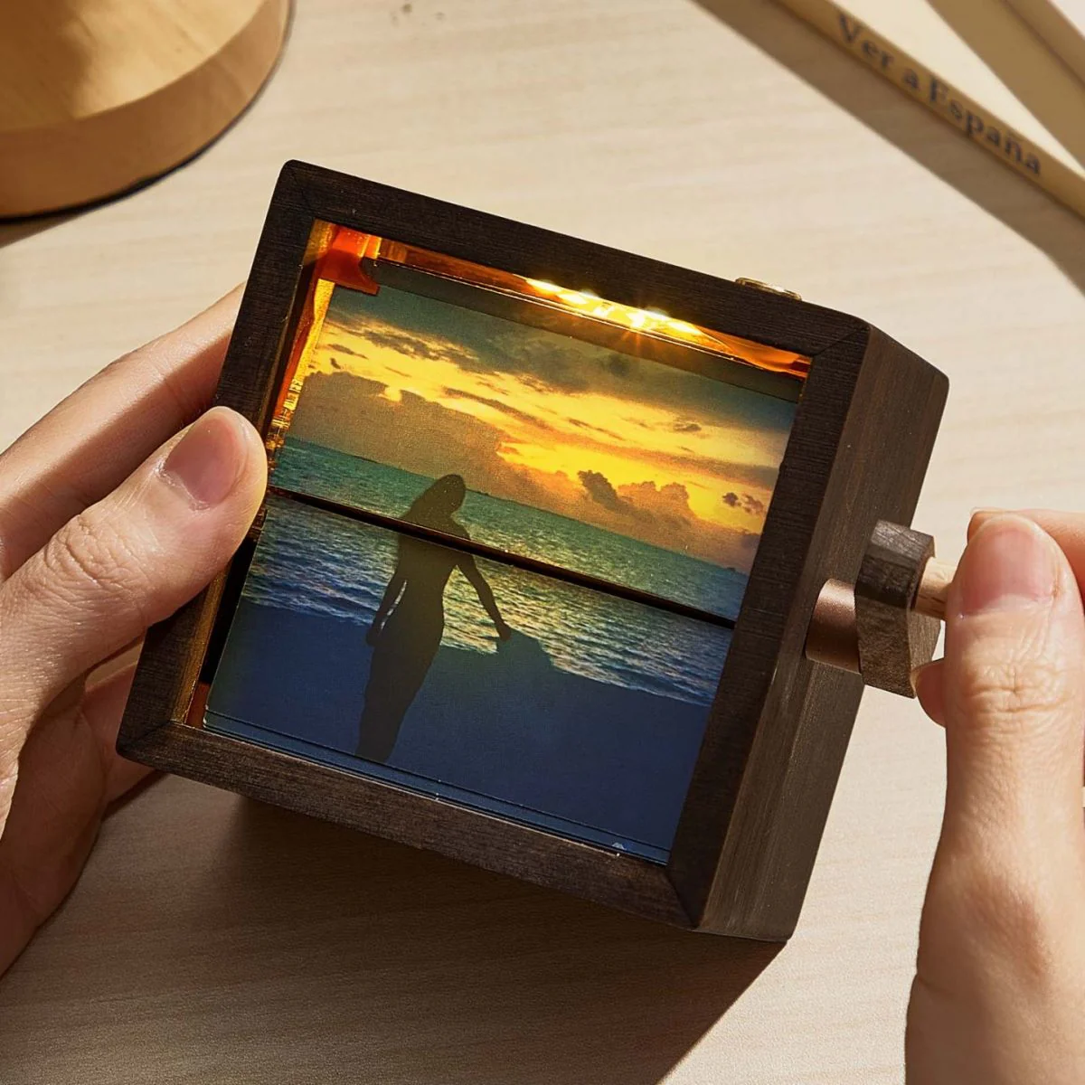 Personalized Photo Flip Book Frame Animation Machine Mechanical Hand-cranked Flip Book Box Album - Image 8
